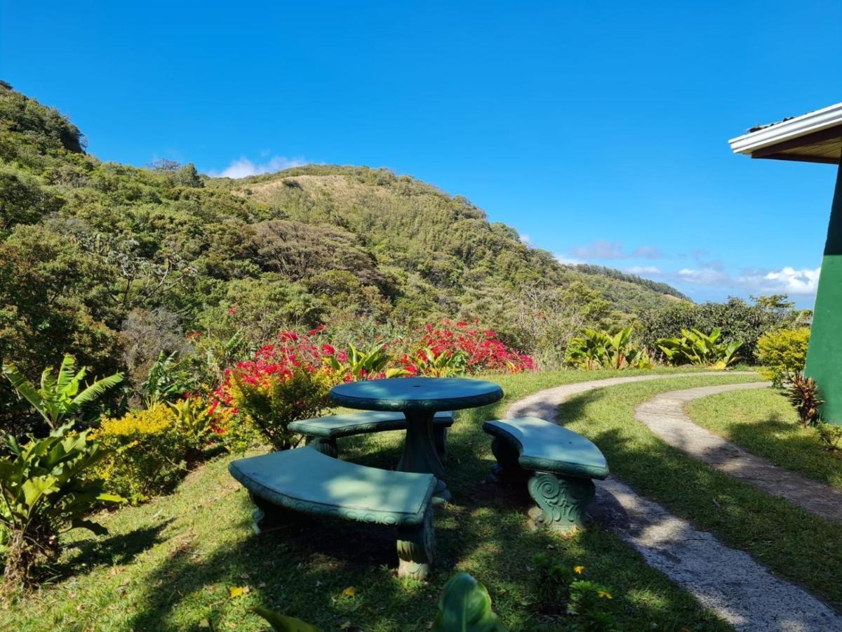 Belcruz Family Lodge Monteverde Exterior photo